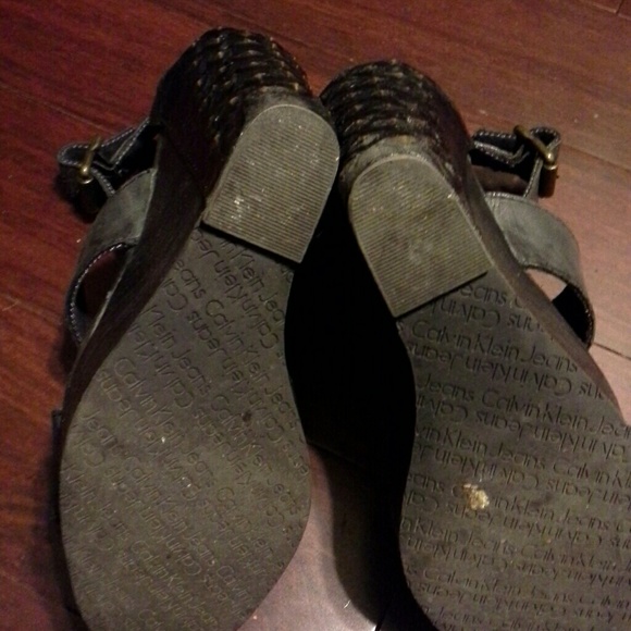 Shoes - Picture 3 of 3